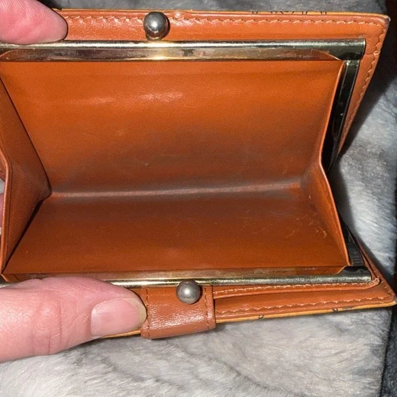 MCM Tan Leather Wallet - Picture 3 of 12